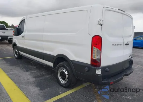 2015 Ford Transit-250 z USA, uszkodzony, nr VIN 1FTNR2ZM3FKA77052